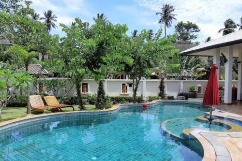 4 Bedroom Villa 4-30 seconds walk to the beach SDV025-By Samui Dream Villas