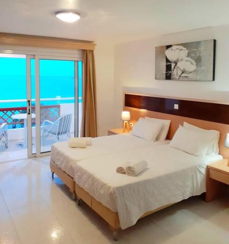 MINOS BEACH KARPATHoS – Pigadia, AZ