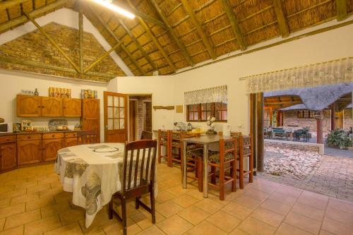 keuken, SERENITY Du Bois Lodge in Kruger National Park