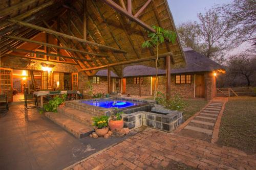 Buitenkant, SERENITY Du Bois Lodge in Kruger National Park
