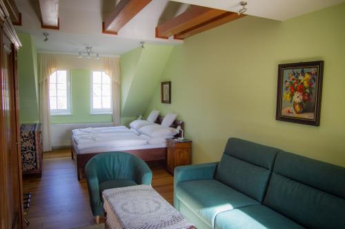 Hotel Bojnický Vínny Dom - image 9