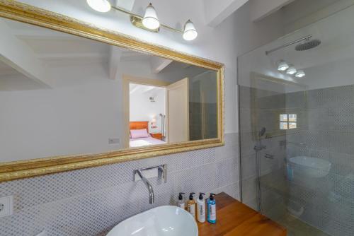 Seranova Luxury Hotel - image 9