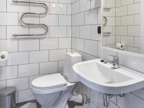 グラフィティ L ホステル