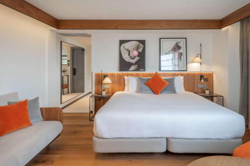 304564416 Melia White House Hotel