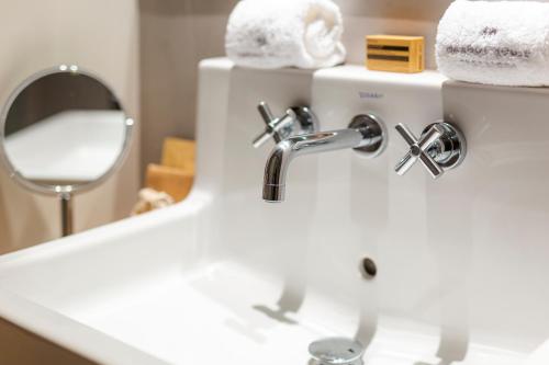 304575346 Hotel Margot House Barcelona