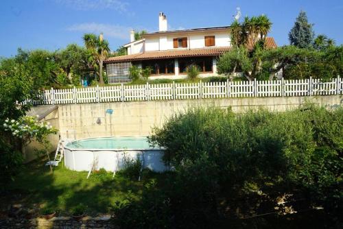 House with 5 bedrooms in Treglio with enclosed garden and WiFi 6 km from the beach - image 9