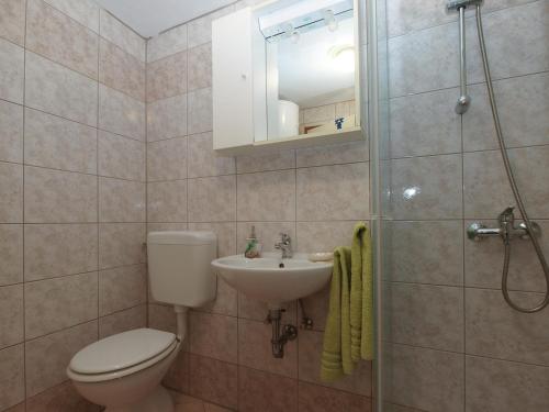 Apartment image 10