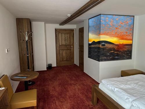 Double Room with Mountain View