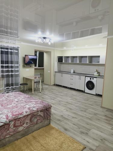 Guestroom, ApartNew in City Centr in Oskemen