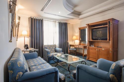 room detail thumbnail 1