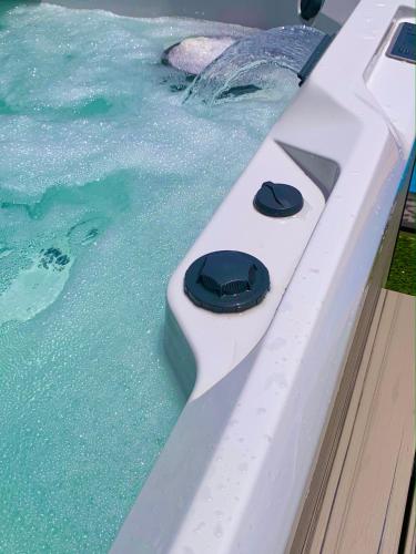 Villa 64, Vista Lobos, private heated salt pool x hot tub, Playa Blanca