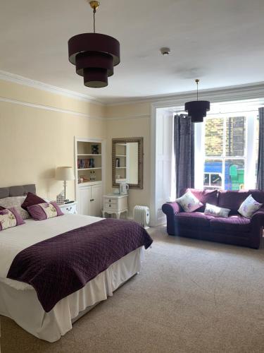 Deluxe Double Room room in Crown Hotel