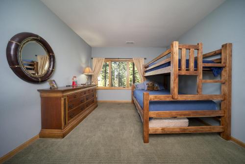 Elk Court home - image 7