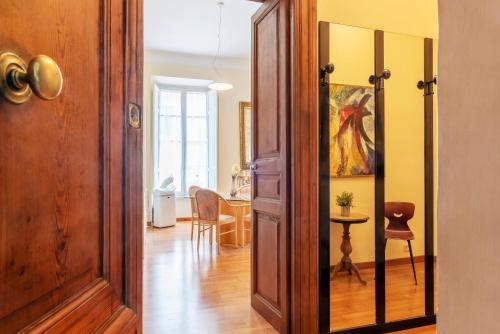 Termini Central and Elegant Apartment, Roma (foto 8)