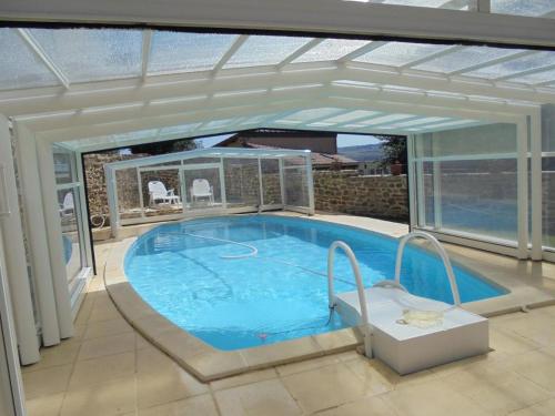 Le jardin fleuri gîte à louer Allanche