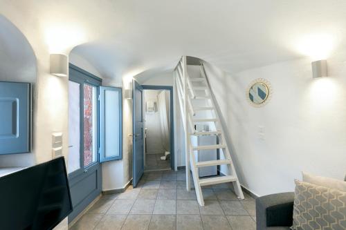 Double Room image 6
