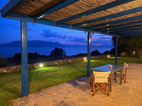 Capt. George gîte à louer Vrachonisís Petrokáravo