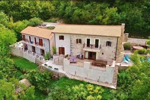 Villa Miela