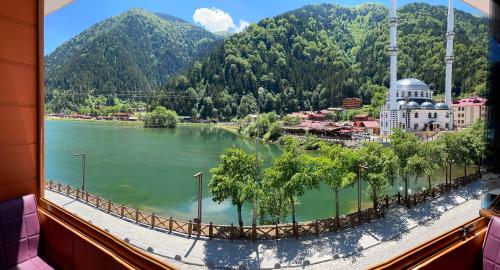 Osmanlı Suite, Uzungöl