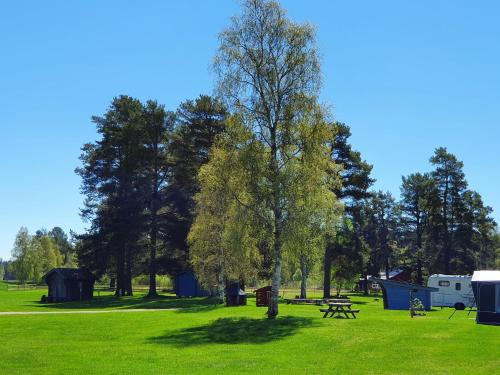 设施服务, Nås Camping Dalarna, stuga nr 6 (Nas Camping Dalarna, stuga nr 6) in 法伦市中心