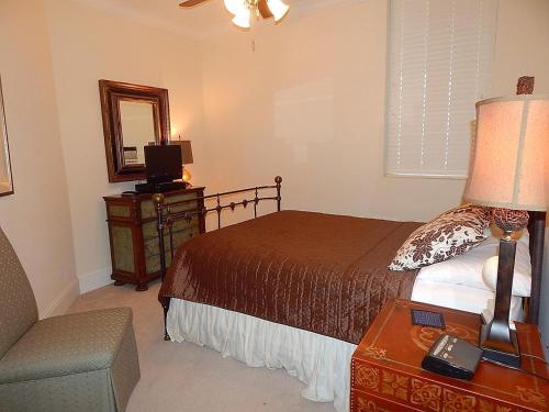 306 Holiday Isle 306 condo - image 7