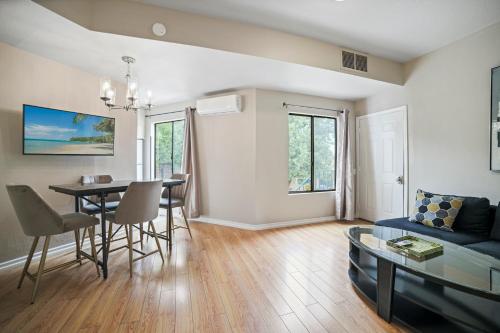 @ Marbella Lane - Spacious 2BR Rowland Heights