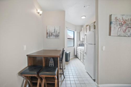 @ Marbella Lane - Duplex 3BR #2 Rowland Heights