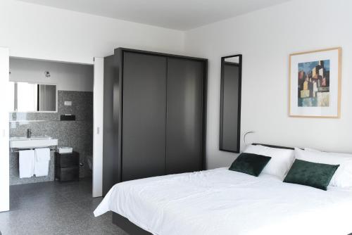 Buric House - M suite - 95m2 and 54 m2 terrace, Rovigno (Rovinj) (foto 10)