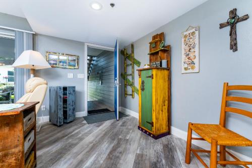 Boardwalk #12 - image 6