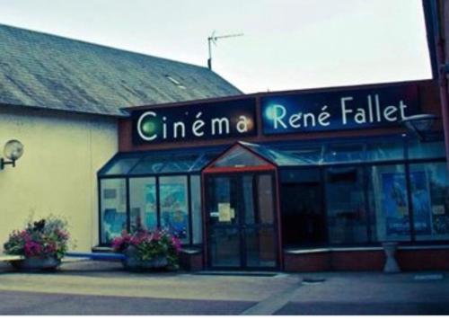 Saint-Pierre-sur-Velle Ideale famille, tout y est ! 4-Star Single Room restaurant