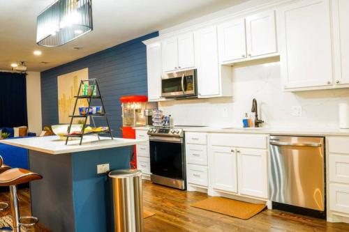 Dallas 4BR Large yard w HOT TUB , Fire pit and basketball Hoop in Plano (Texas)