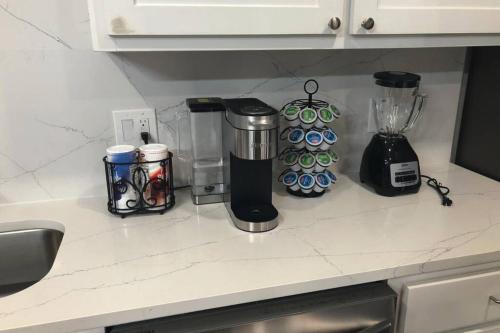 Dallas 4BR Large yard w HOT TUB , Fire pit and basketball Hoop in Plano (Texas)