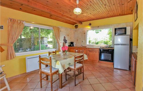 1 Bedroom Lovely Home In St, Etienne De Boulog,