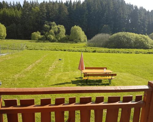 Living Legends - Tiny House auf den Wiesen der Edermühle 5