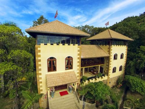 Ever dreamed of staying in a 2 Bedroom Castle-SDV044C-By Samui Dream Villas