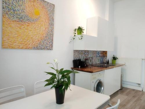 Cozy studio in Friedrichshain, 4 quiet guests only, Berlin (photo 5)