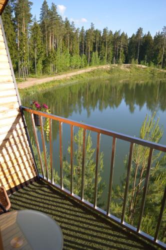 Metsjarve mini puhkemaja in Põlva