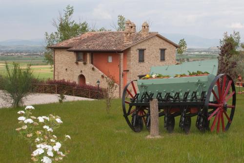  Agriturismo Il Pino, Pension in Sant'enea bei Torgiano