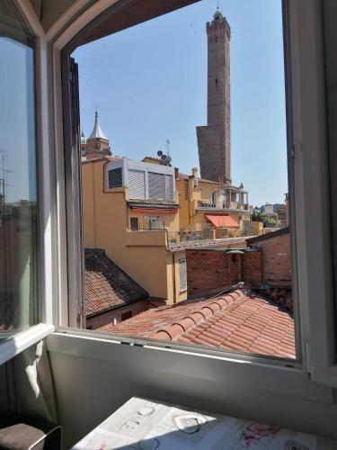 Asinelli, Bologna