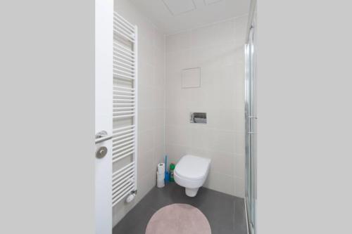 Bright studio, 10min to the Centre, free Parking, Praha (fotografie 7)