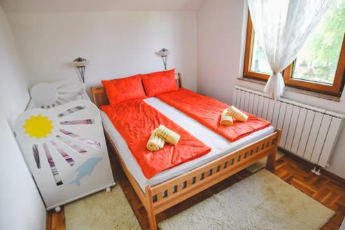 Three-Bedroom Apartment room in Aventurin Superior Apartments