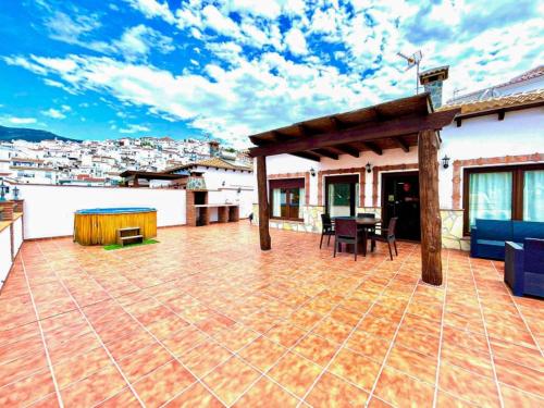 Villa Sara y Villa Lucía (Villa Sara y Villa Lucia) in Canillas de Albaida