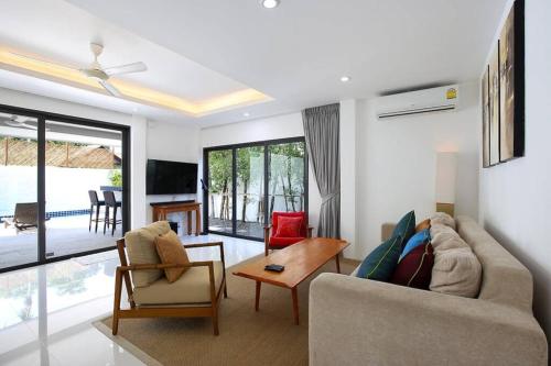 3 Bedroom Villa near Big Buddha