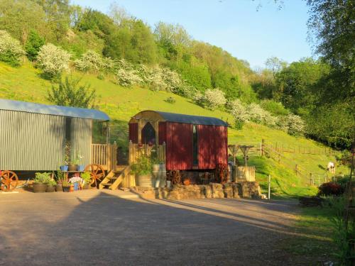 Taff Morlais pair of Shepherd's Huts Pontsticill Brecon Beacons gîte à louer Pont Sticill