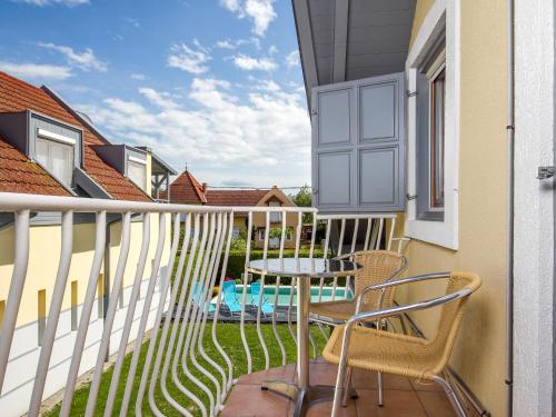 Apartment Amarillo 3 by Interhome in Balatonmariafurdo