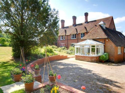 Holiday Home Hunton Hill Granary, , Kent