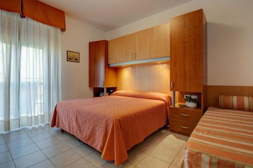Triple Room image 1