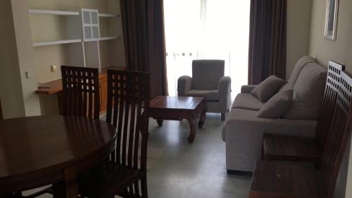 APARTAMENTOS MAR Y GOLF - image 2