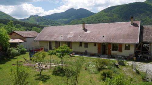 Chambres et table d'hôte Le Petit Radis - Accommodation - Lus-la-Croix-Haute