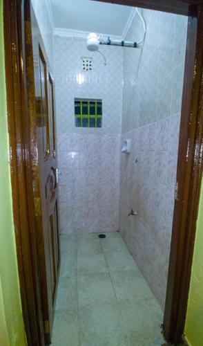 Tony,s place
